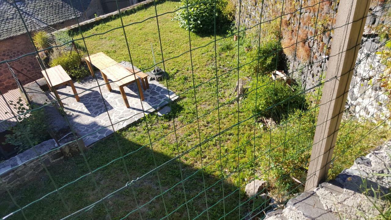 Relais Des Castors Bed & Breakfast Мюра Екстериор снимка
